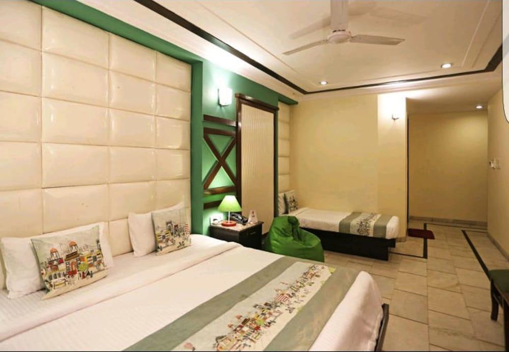 Hotel Unistar Νέο Δελχί Εξωτερικό φωτογραφία