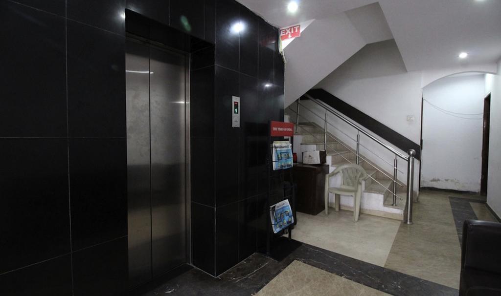 Hotel Unistar Νέο Δελχί Εξωτερικό φωτογραφία
