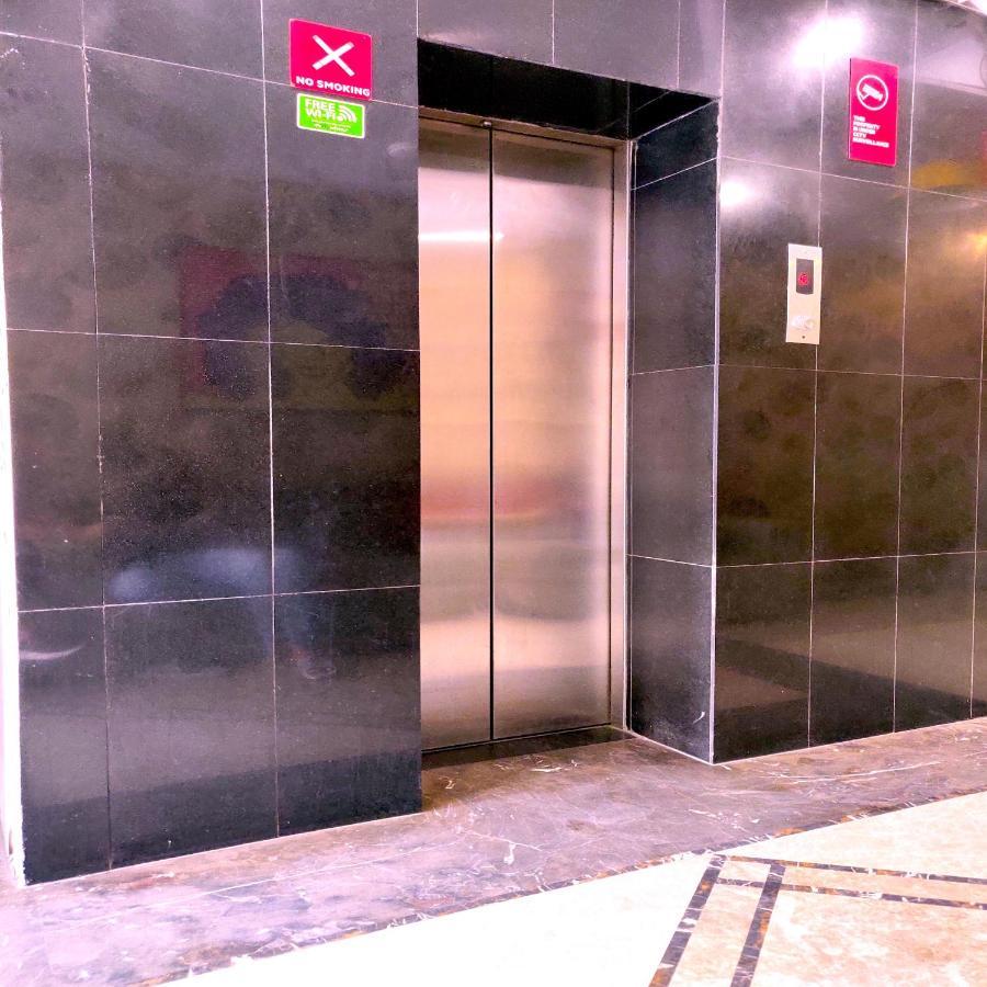 Hotel Unistar Νέο Δελχί Εξωτερικό φωτογραφία